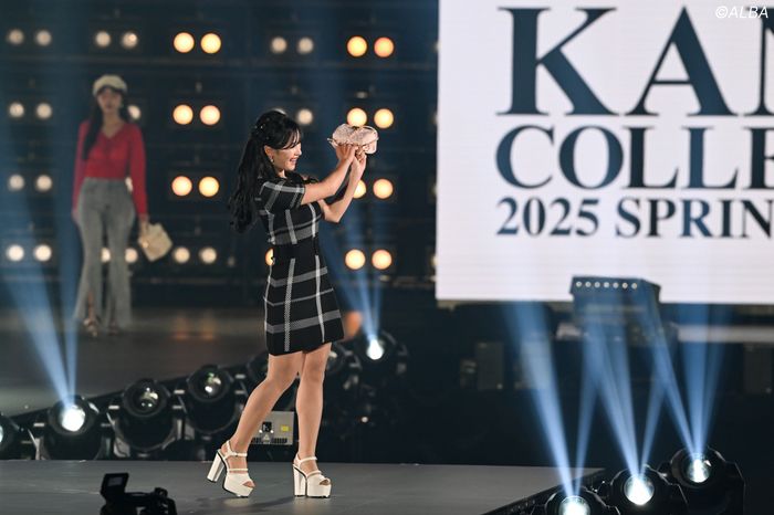 17日まで現行品希少☆臼井麗香☆メーカー純正限定ポロシャツ☆超美品 写真] 臼井麗香が“関コレ”でランウェイデビュー 女子プロ初のモデル