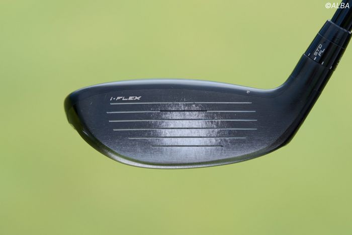 写真] 初優勝を飾った菅楓華 「ドライバーは大きすぎない”操作