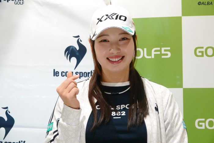 写真] 小祝さくらが術後初イベントで現状を報告 開幕戦での復帰へ練習