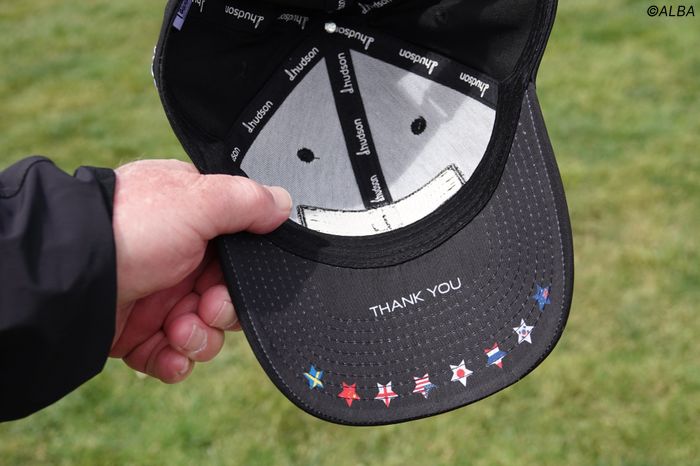 23年女子ゴルフ国別対抗戦サイン入りジップアップシャツ（渋野、畑岡、古江、笹生） 23年女子ゴルフ国別対抗戦サイン入りジップアップシャツ（渋野