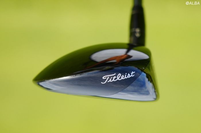 写真] 原英莉花のバッグにタイトリストが8本！ なぜ『GT2』ドライバー