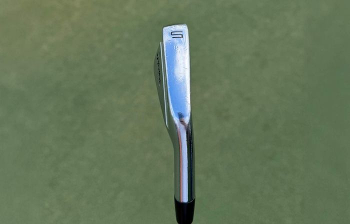 写真] マキロイのマスターズ連覇を祝して、テーラーメイドが『RORS