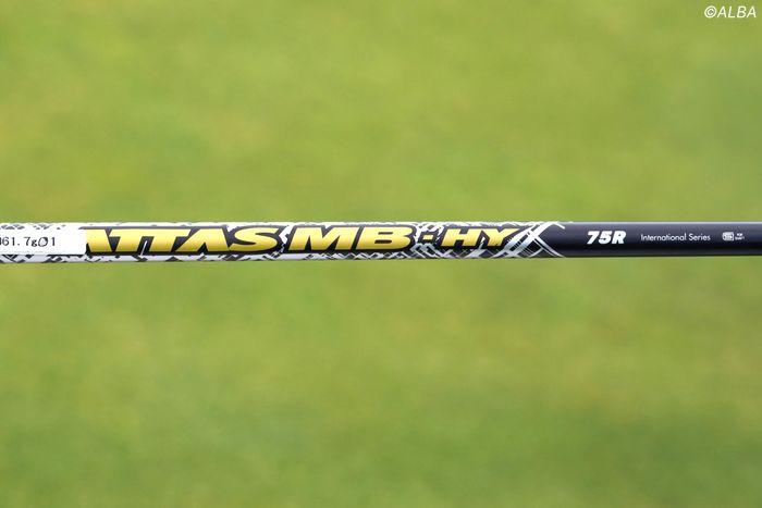 原英莉花と神谷そらが愛用する2022年発売の初代『APEX UW』は何がいい