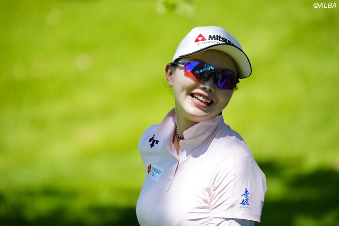 セキユウティン選手‼️ 直筆サイン額付き❗️人気女子プロゴルファー❗️ 2025年最新】セキユウティンの人気アイテム - メルカリ
