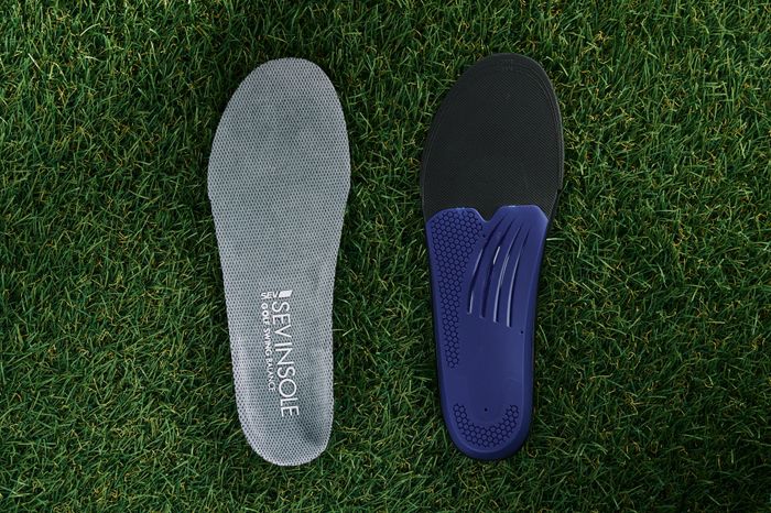 足元の安定がゴルフを変える！ 高機能『インソール』で疲れない
