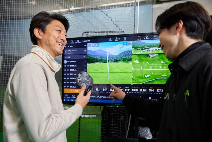 「フェース全体がスイートスポットのように芯をとらえてくれます」(関)