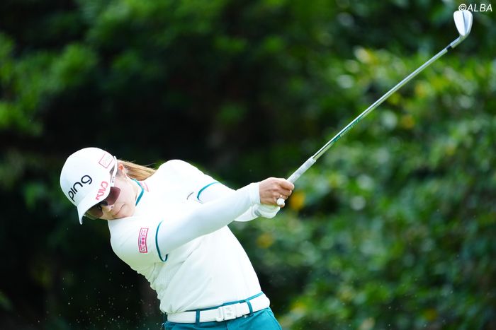 女子では珍しいマッスルバック 開幕戦Vの昨季女王・佐久間朱莉が投入
