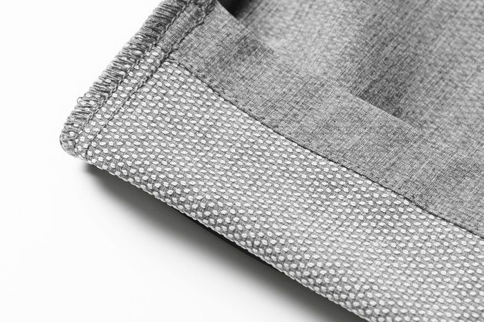 サラっと肌ざわりのいい裏地