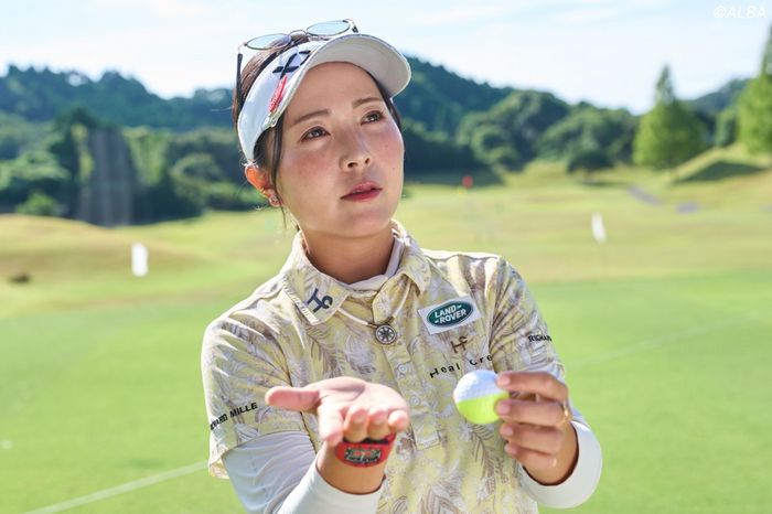 写真] 6位で決勝R進出の青木瀬令奈 推奨する“ツートンカラー