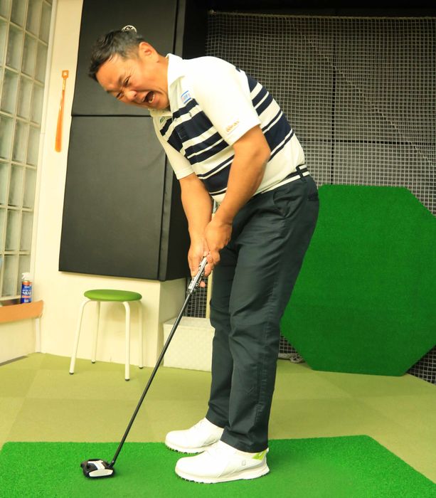 写真] 流行りのショートスラントネックって、どうなの？【QPのギア