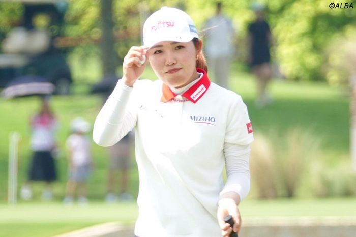 速報＞古江彩佳、4打差逆転Vなるか 2オン2パットでパー発進 - ゴルフ