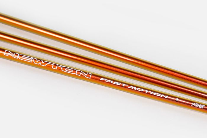 米国シニアツアーで人気！Newton Golfの軽量作『Fast Motion』が日本