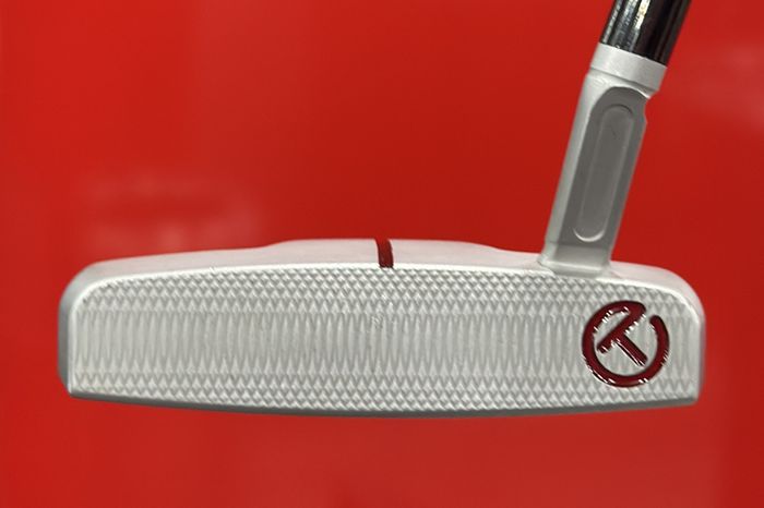 キャメロン・ヤングが嬉しい初V！『Pro V1x』のプロトタイプを