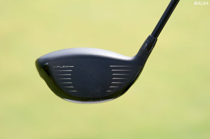 写真] 初優勝を飾った菅楓華 「ドライバーは大きすぎない”操作