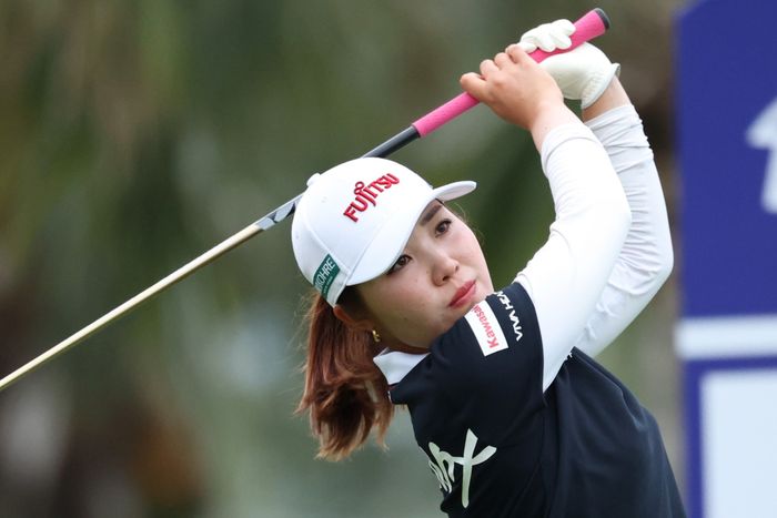古江彩佳が2差7位発進 連覇かかる竹田麗央26位、渋野日向子は63位