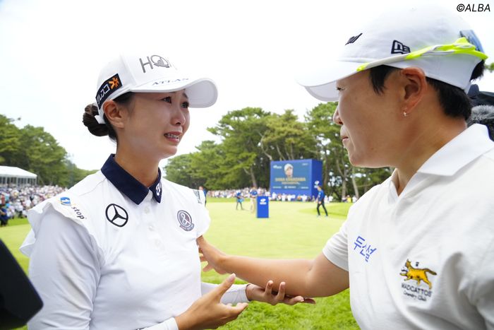 エポックワン【金澤志奈】公式競技で悲願のJLPGAツアー初優勝（25.9.14） 金澤志奈が初代「PLAY OF THE MONTH」に！ 記念の「エポワン」も