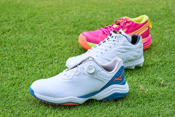 Mizuno ゴルフシューズ バケモノソール”のグリップ力に内川聖一も驚嘆！ ミズノが本気で作った