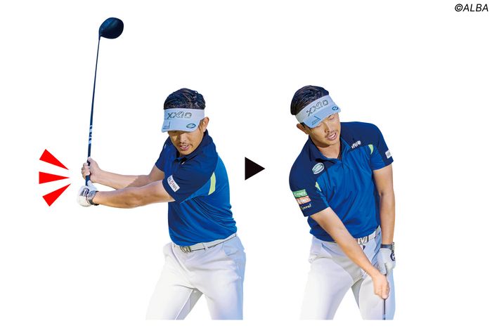 ドロー打ちにはスプリットハンドで右ワキをギュッと締めるドリルがおすすめ。あえて右ワキが開きやすいスプリットハンドで振って、しっかり右ワキを締める感覚を磨こう