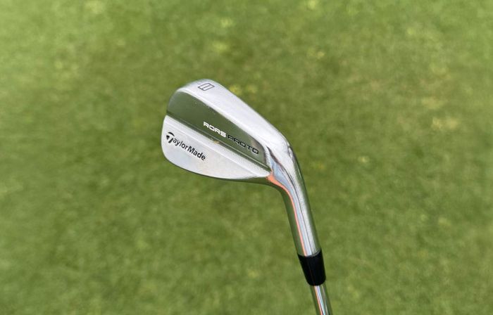 写真] マキロイのマスターズ連覇を祝して、テーラーメイドが『RORS