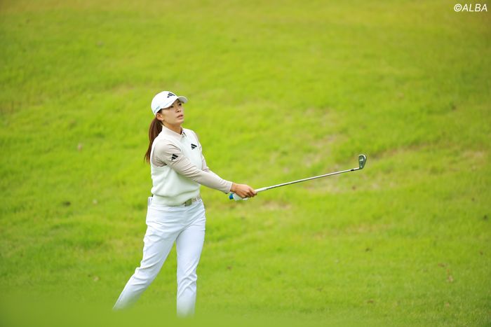 写真] 2025年 NOBUTA GROUP マスターズGC レディース 渋野日向子は「74