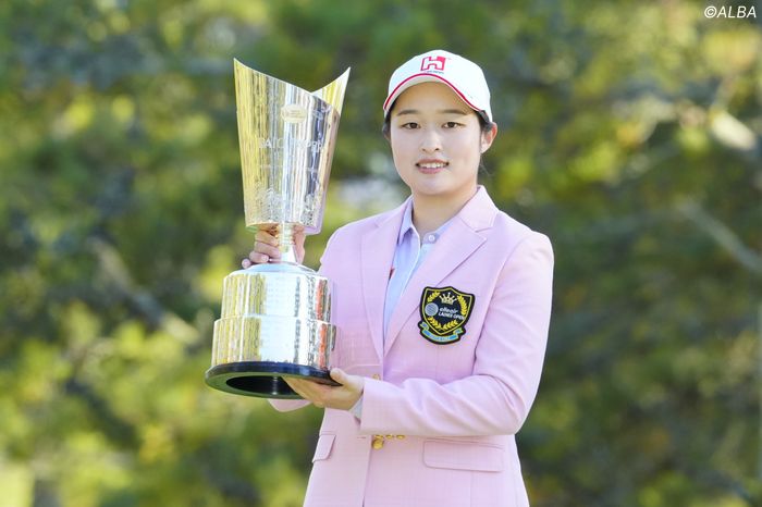 ウー・チャイェンが逃げ切りで涙の初優勝 新女王・佐久間朱莉は2位