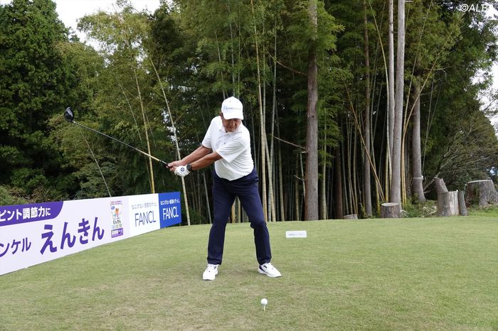 写真] 原辰徳氏が大谷翔平のルーティンに言及「彼の場合はストライク