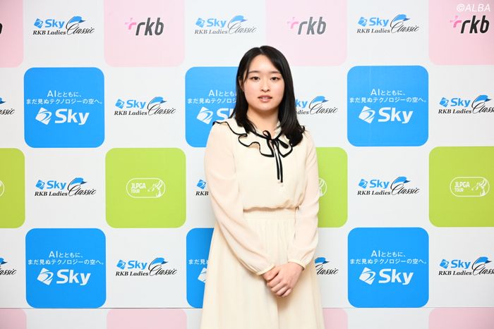 ドレス / 政田 夢乃、吉田 鈴の写真、2026/5/13 18:01 - ゴルフ総合