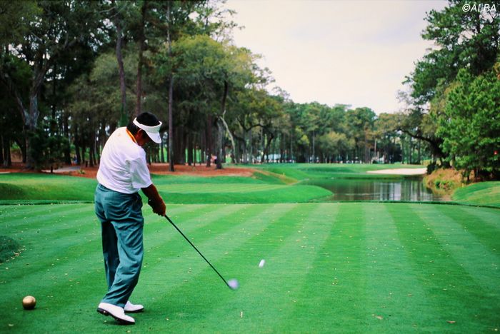 写真] ジャンボ尾崎を写真で振り返る 国内男子ゴルフ JGTOツアー の