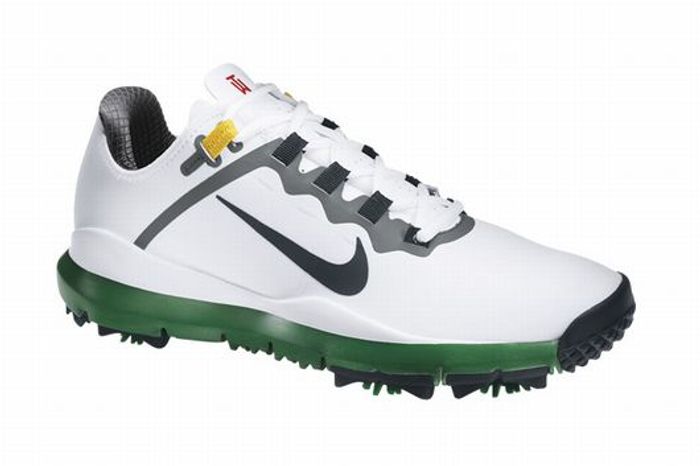 NIKE GOLF TW13 シューズ タイガーウッズ マスターズカラー 28 TW'13』にマスターズ限定カラーモデルが登場！ - ゴルフ総合サイト