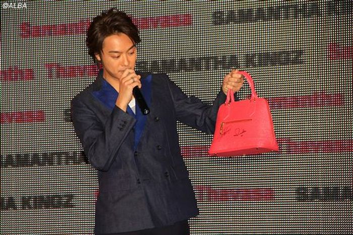 TAKAHIROさん、ミランダ・カーは「想像以上にいい匂い」 フォト 