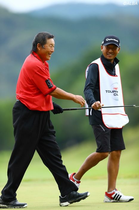 写真] 2017年 HONMA TOURWORLD CUP ジャンボ尾崎、人生2度目のエージ