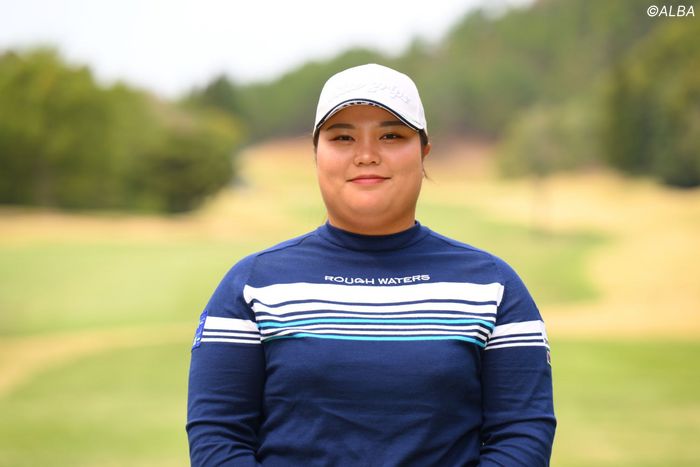 石川怜奈の2022年最新ドライバースイング【連続写真】 - ゴルフ