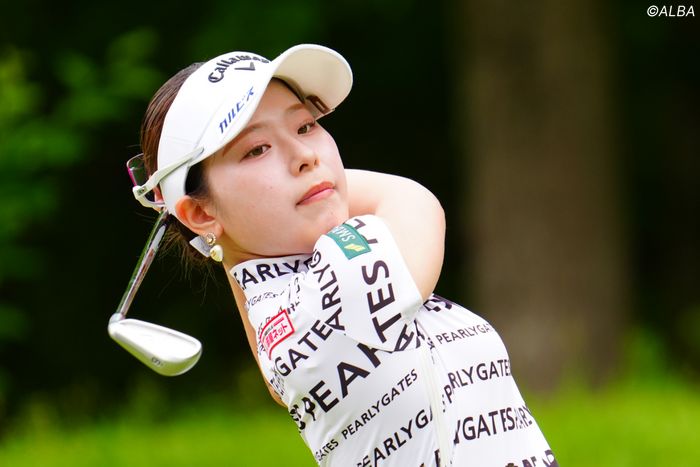 写真] 2026年 ヨネックスレディス 22歳・吉田鈴がツアー初優勝に王手