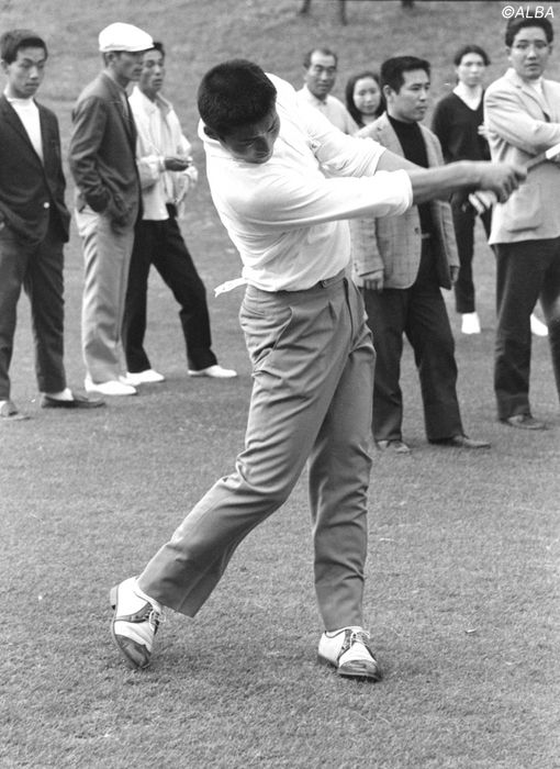 写真] ジャンボ尾崎を写真で振り返る 国内男子ゴルフ JGTOツアー の
