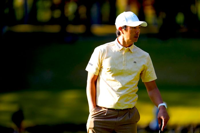 ヨネックスゴルフウェア　石川遼モデル　2012年　ダウンベスト　オレンジカラー ヨネックスゴルフウェア 石川遼モデル 2012年 ダウンベスト