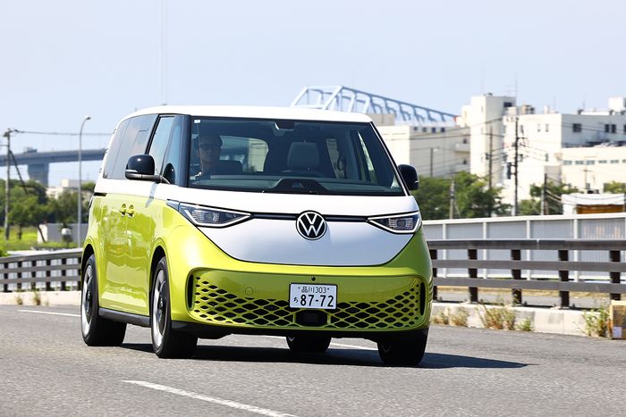 レトロな見た目だけど車内は極上！ 現代版ワーゲンバスがゴルファーズ