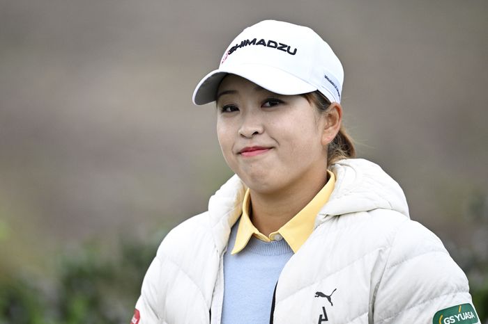 西郷真央はトップ10で週末へ