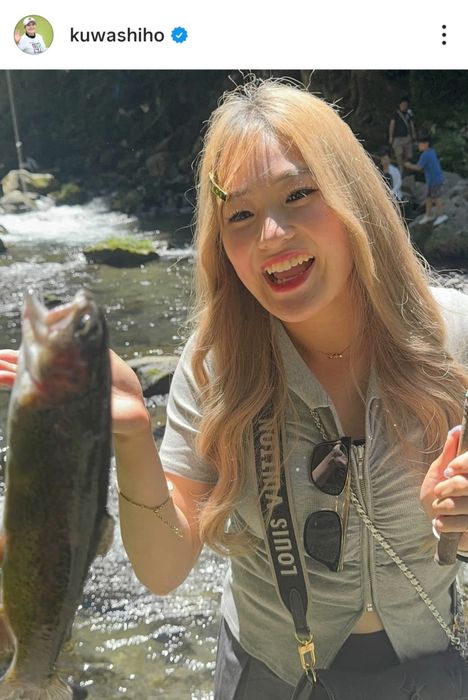 黒いビキニでナイトプールを満喫 桑木志帆が「あーしの夏休み」を大