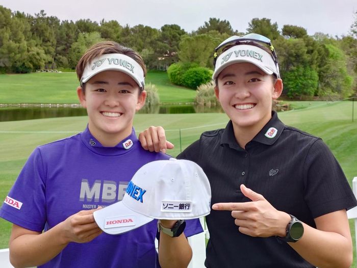 貴重‼️ 限定6枚！岩井千怜／明愛姉妹直筆サイン入りのグッズ！　女子プロゴルファー 岩井明愛＆千怜姉妹がソニー銀行とスポンサー契約締結「たくさんの感動