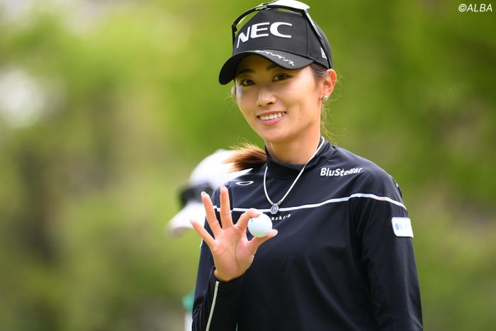 速報＞安田祐香は2連勝へバーディ発進 青木瀬令奈が単独トップ