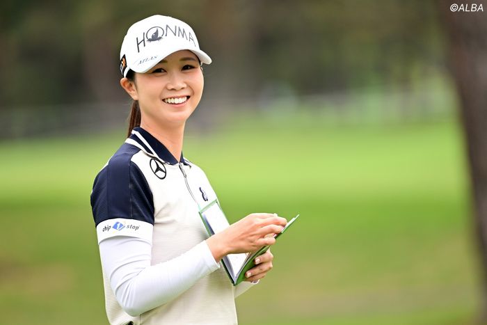 小祝さくらプロ、西郷真央プロ、佐久間プロ他JLPGAサイン入りホワイト