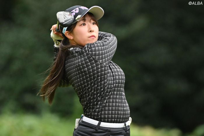 中間速報＞竹原美悠がホールインワン達成で7アンダー 青木香奈子が5差2