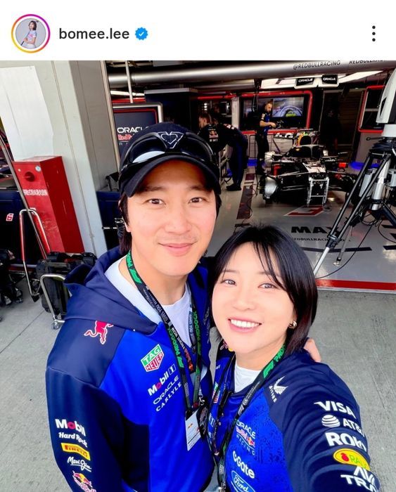 写真] イ・ボミが初めて観戦したF1日本グランプリに大興奮