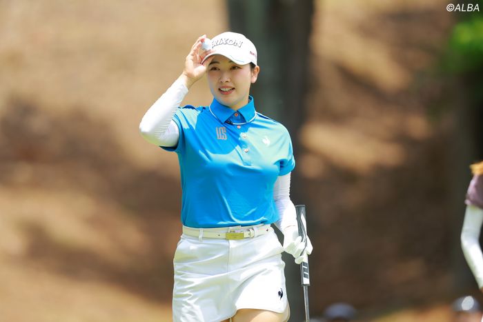 小祝さくら、岡山絵里が首位タイで決勝へ 神谷そら1差2位、河本