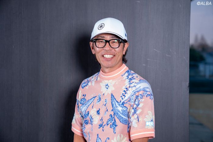 石井忍が阿部未悠のスイングを解説