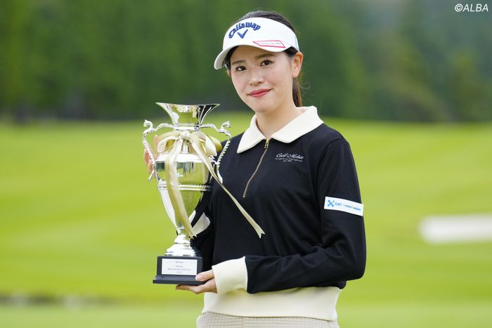 17日まで現行品希少☆臼井麗香☆メーカー純正限定ポロシャツ☆超美品 臼井麗香の妹・蘭世がボギーなしの「66」でツアー初V 「落ち込んでいた