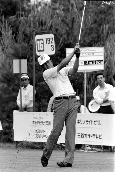 写真] ジャンボ尾崎を写真で振り返る 国内男子ゴルフ JGTOツアー の