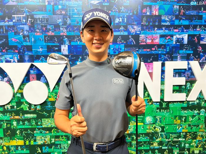 平日ゴルフプレー券（4名分） 飛ぶ！カップへ導くライン」 公認ゴルフボール「TOBUNDA ONE