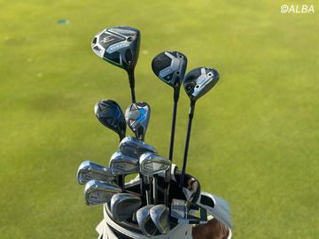 初Vのウー・チャイェンの独特な14本 穴が開いたウェッジ、スチール