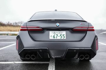 ゴルファーにとって走りにスキなし！ モーターの力もプラスした「BMW